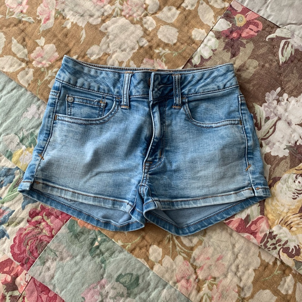 American Eagle Super Super Stretch Hi Rise Shortie